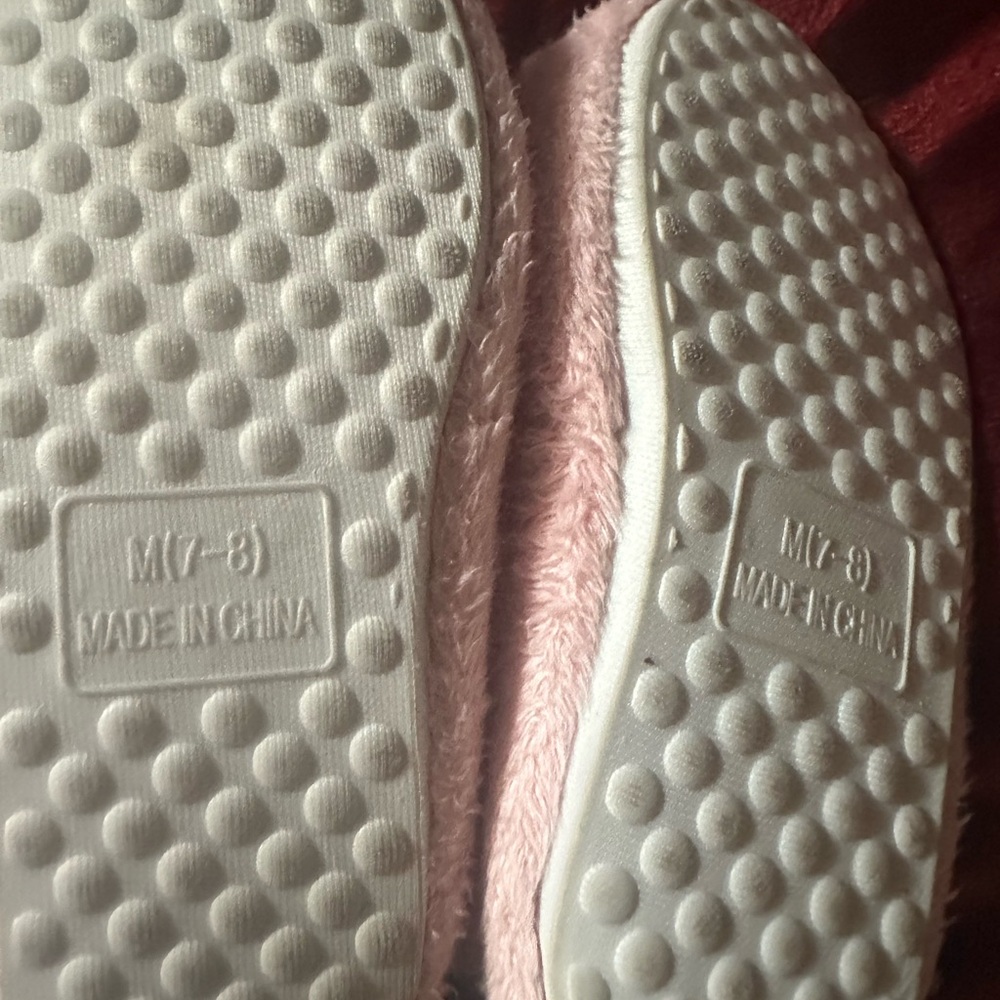 Baby Knit Slipper Booties with Decorative Gem Buttons - Pink - Picture 3 of 3
